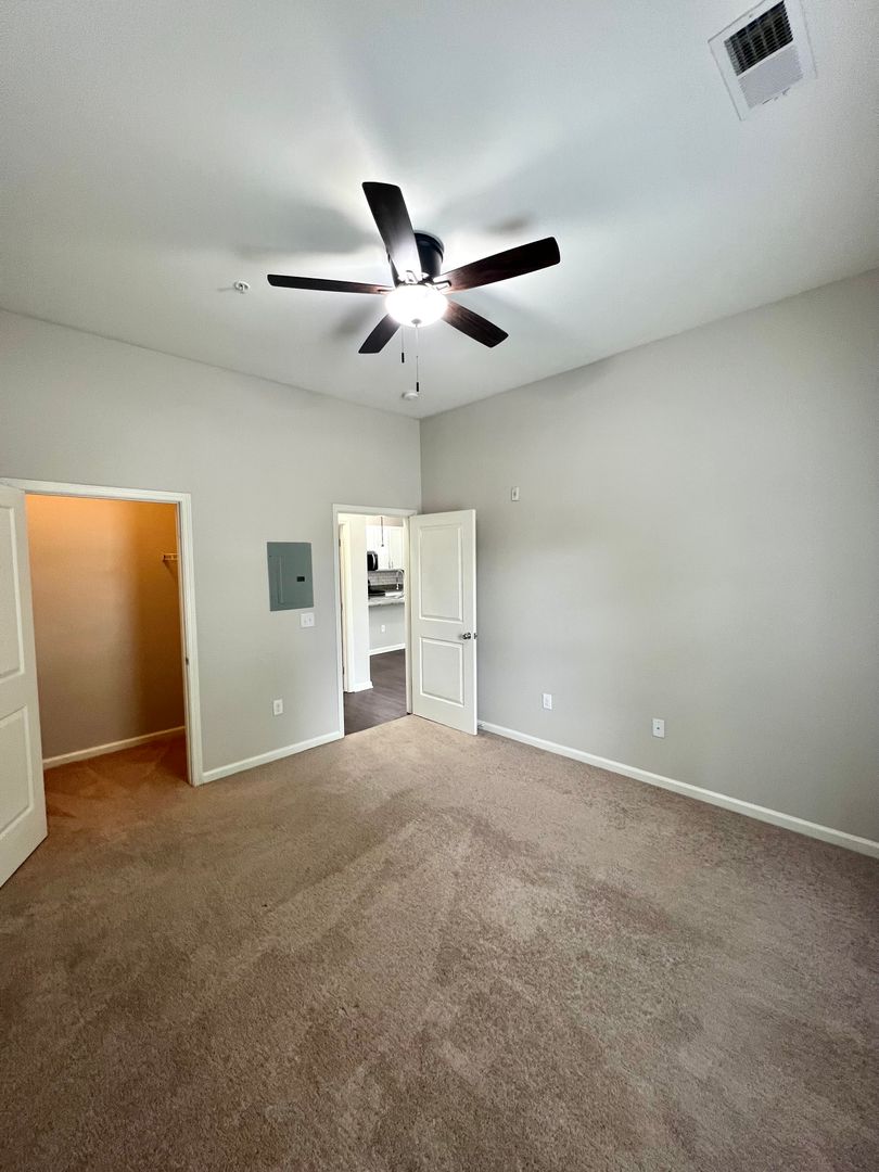 Extremely Spacious 1 Bedroom & Bath at Park at Drexel 12 of 12