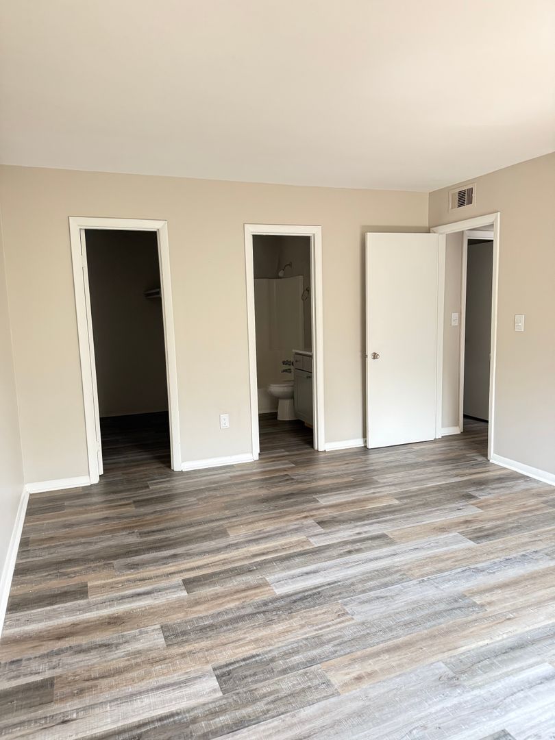 Ridge View Apartments 6 of 11