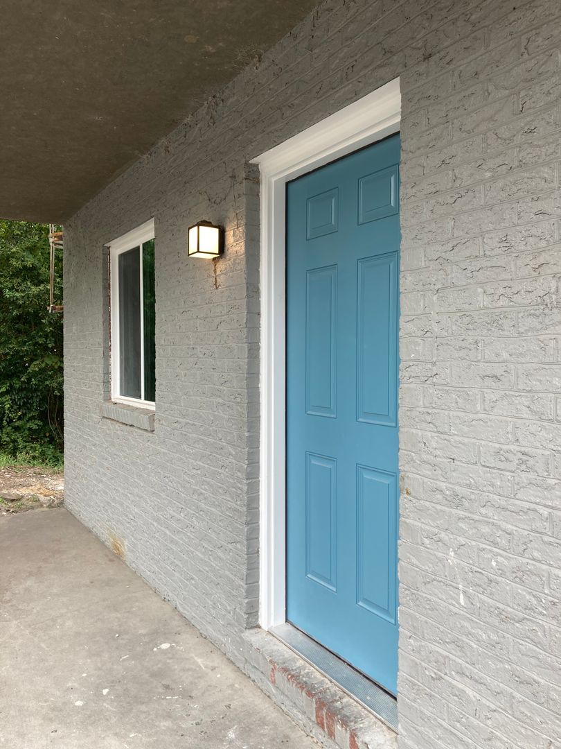 Concord Apartment: Tribune Avenue