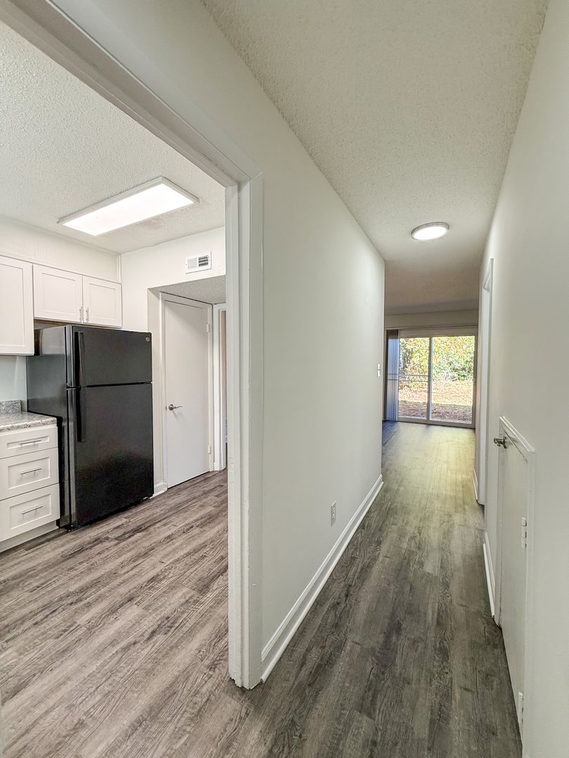 Jacksonville Apartment: 301 Village Drive