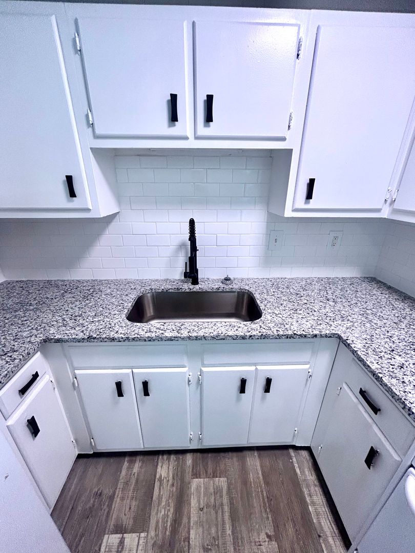 Fayetteville Apartment: Windy Hill Cir