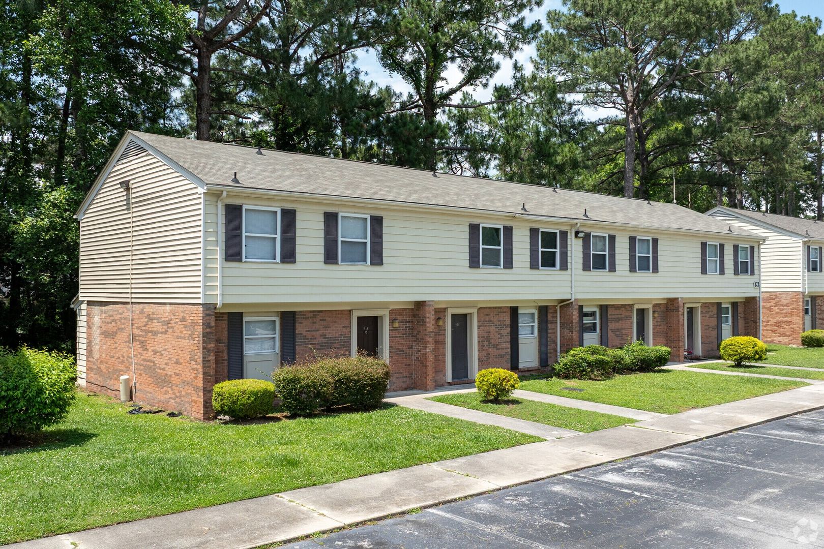 Jacksonville Apartment: 301 Village Drive