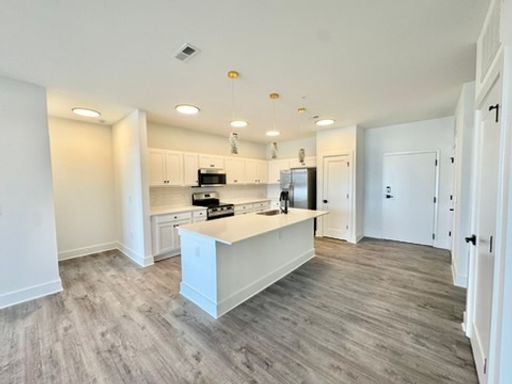 Discover Your Perfect 2-Bed Apartment at Brixton! – photo 1