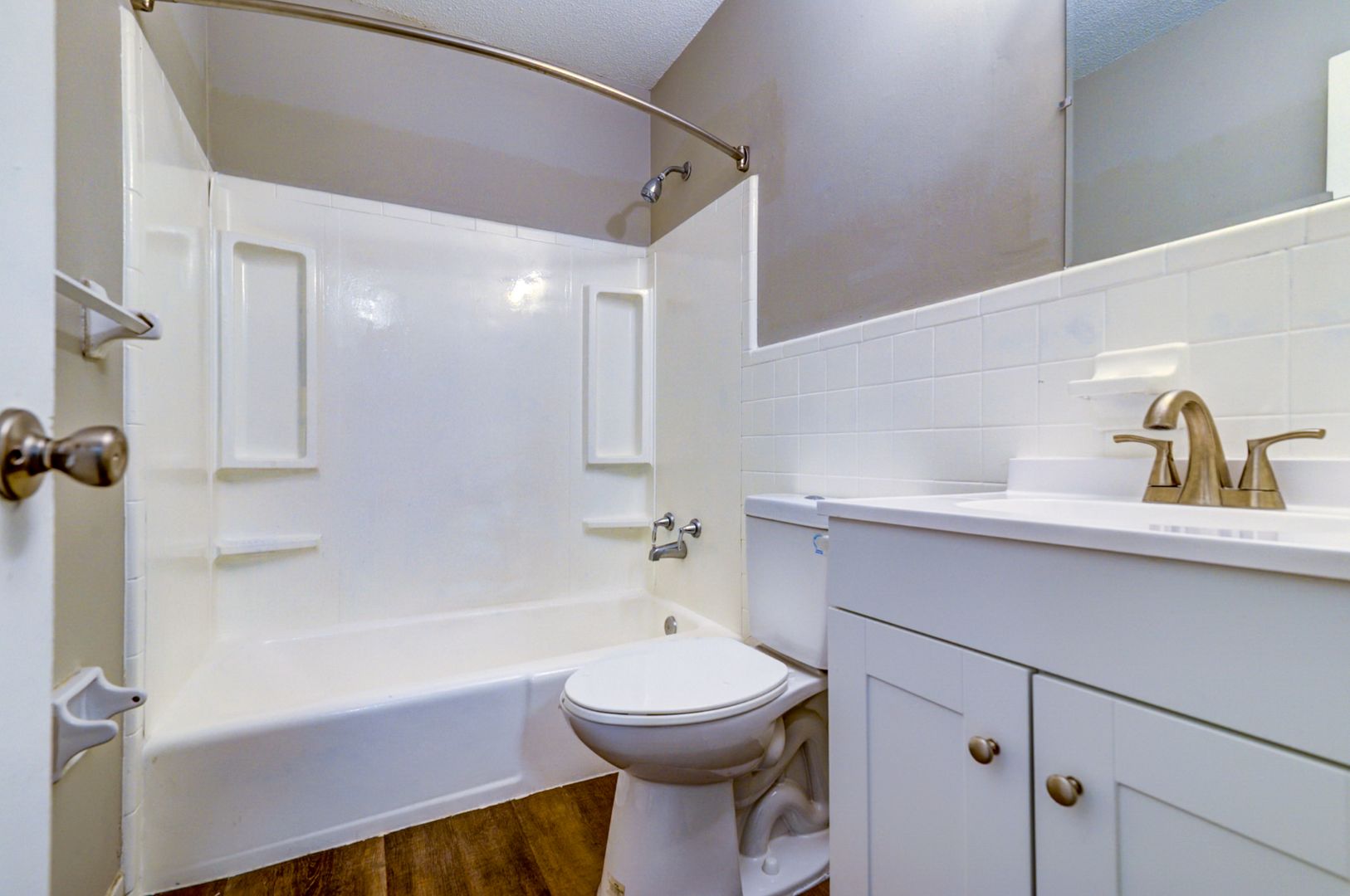 Hanahan Apartment: 1100 River Road