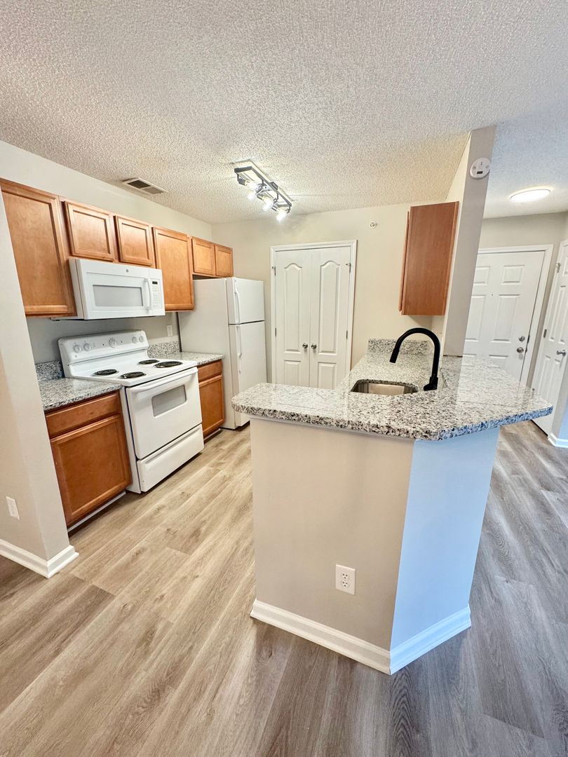 Fort Mill Apartment: 315 Flint Hill Rd