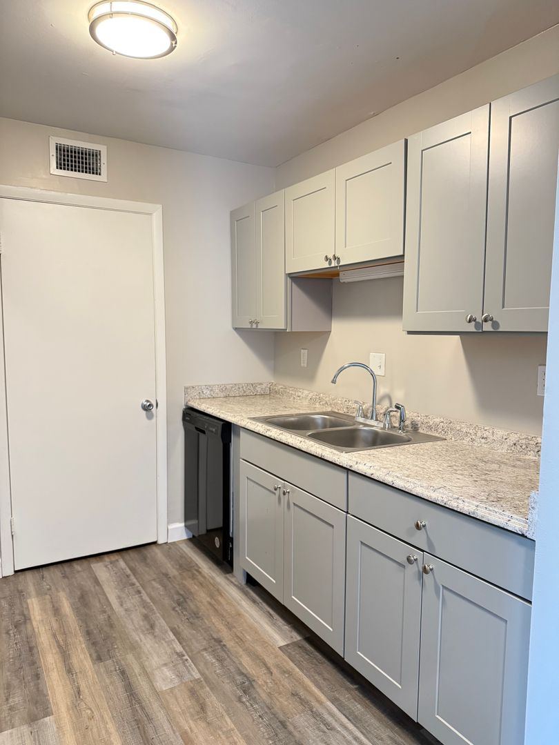 Ridge View Apartments 11 of 11