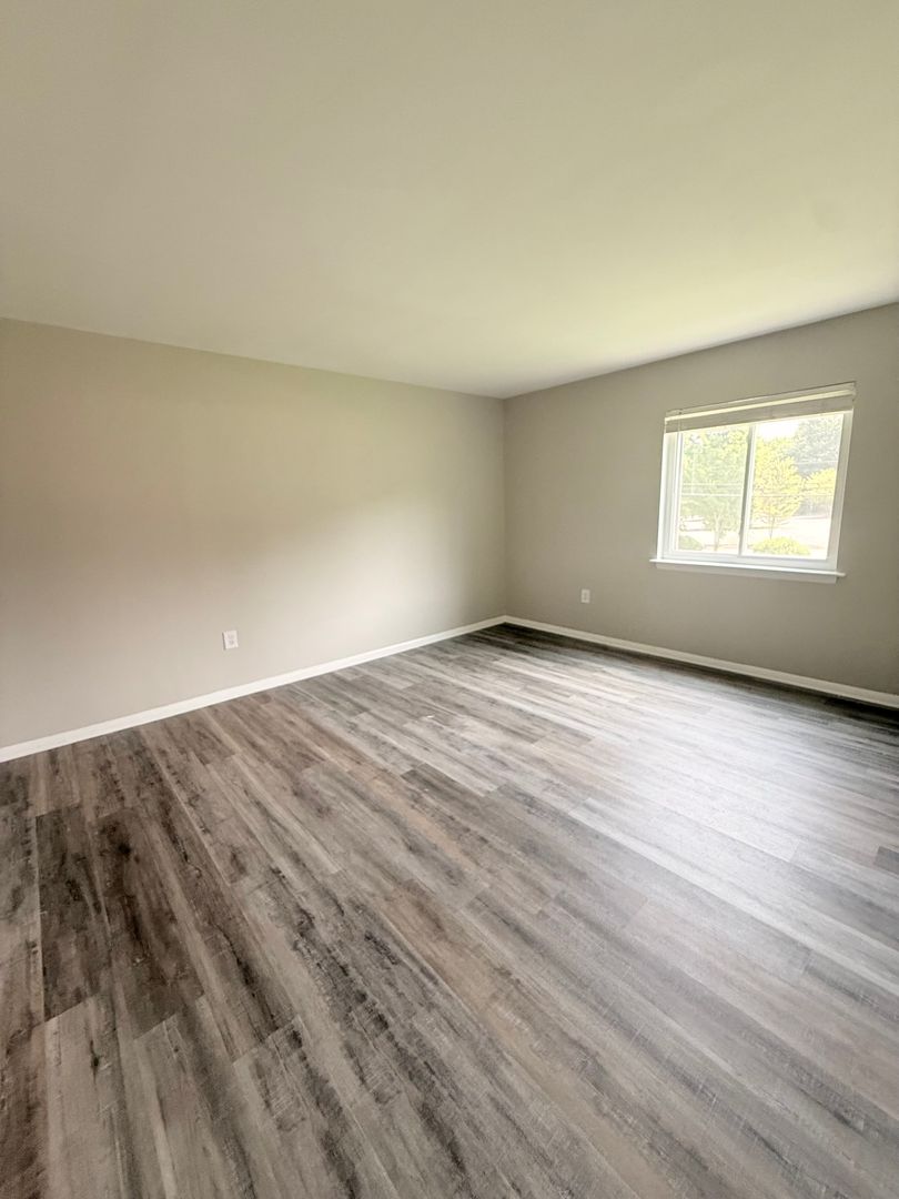 Ridge View Apartments 2 of 6