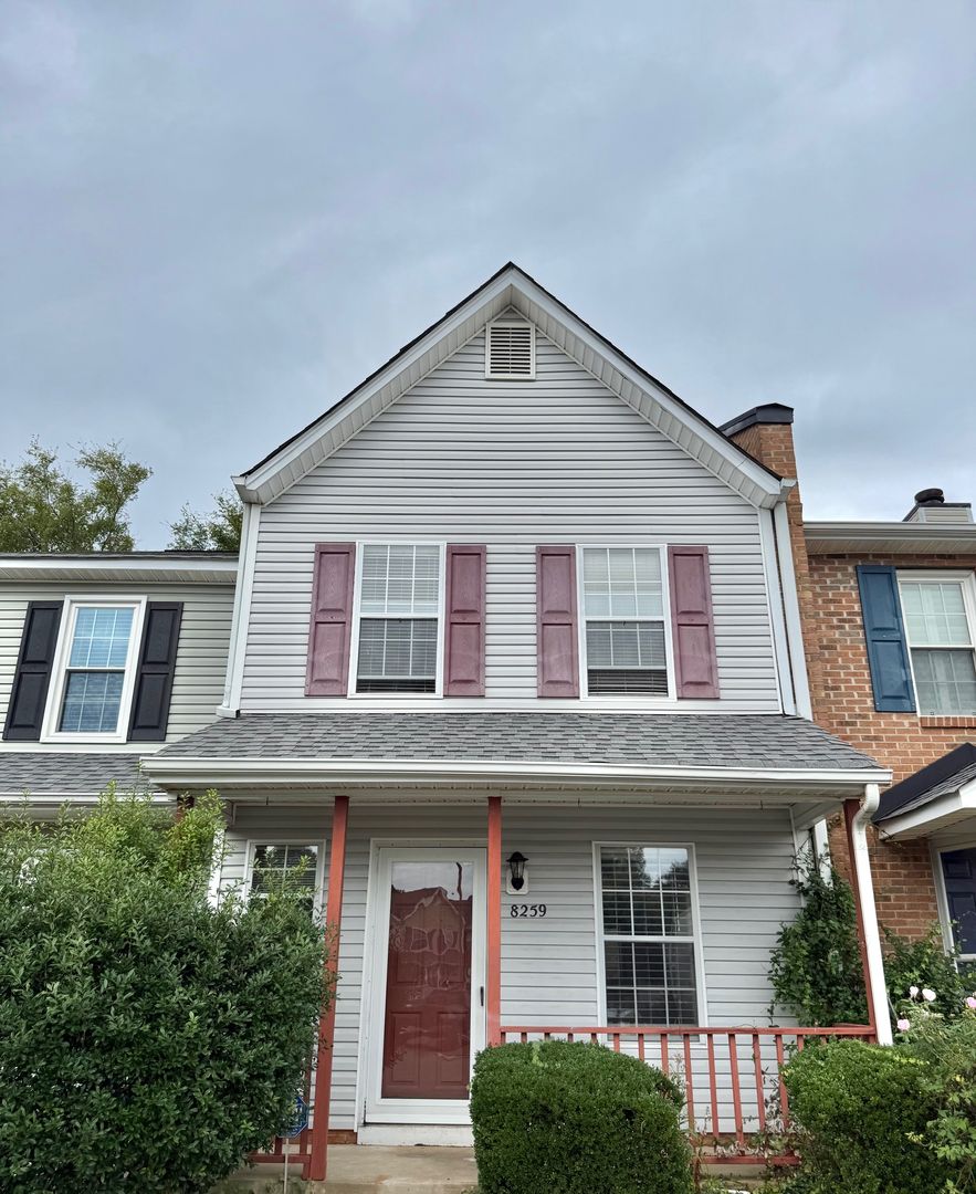Charlotte House: 8259 Golf Ridge Dr.