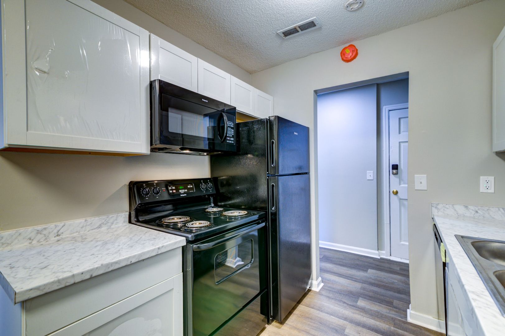 Hanahan Apartment: 1100 River Road