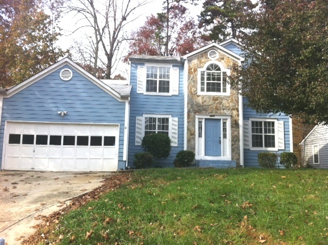 Charlotte House: 6007 Running Deer Rd