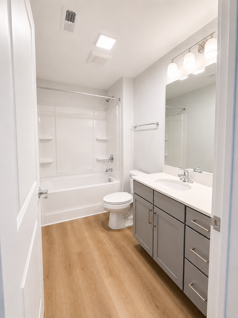 Charlotte Apartment: 102 Lakewood Ave