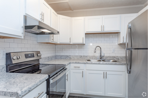 The epicenter of luxury and convenience, Cedar Heights Townhomes – photo 1