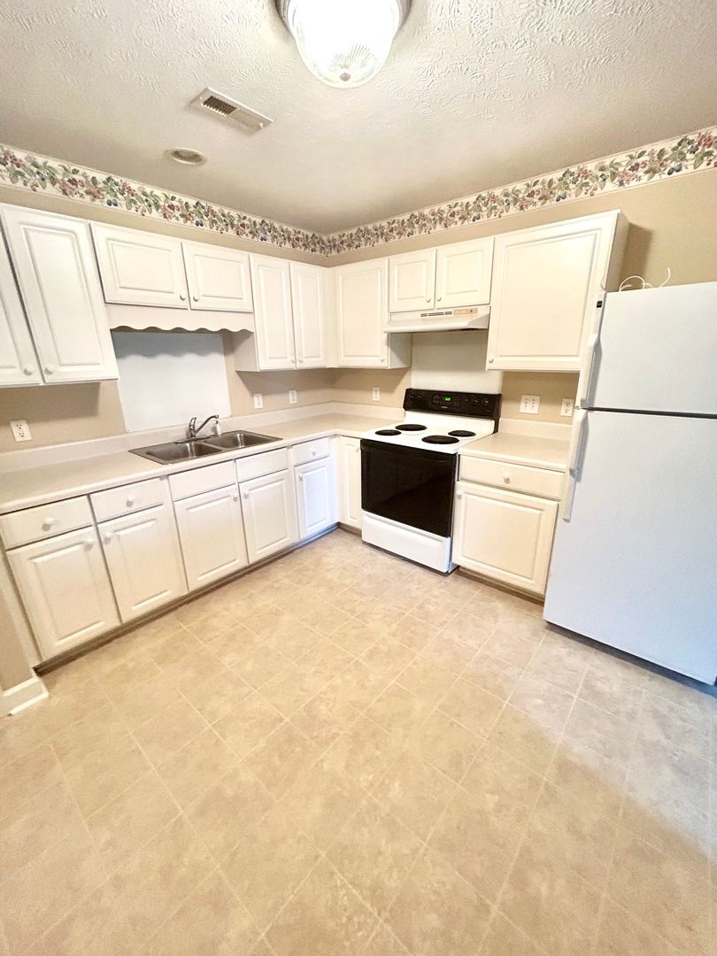 Shallotte Apartment: 4580 White Street