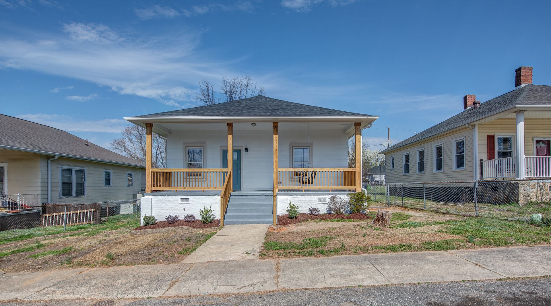 Gastonia House: 21 Maple Ave