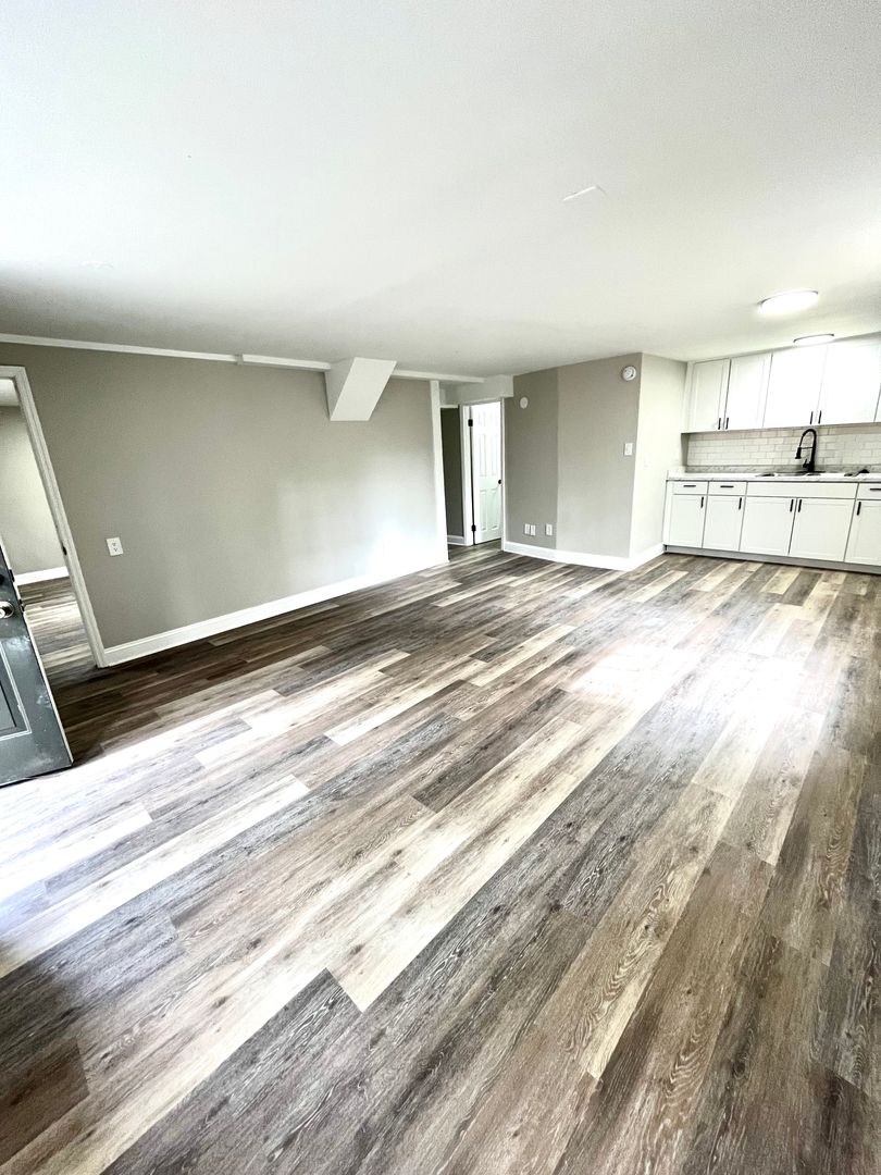 Fayetteville Apartment: 230 Pinecrest Drive