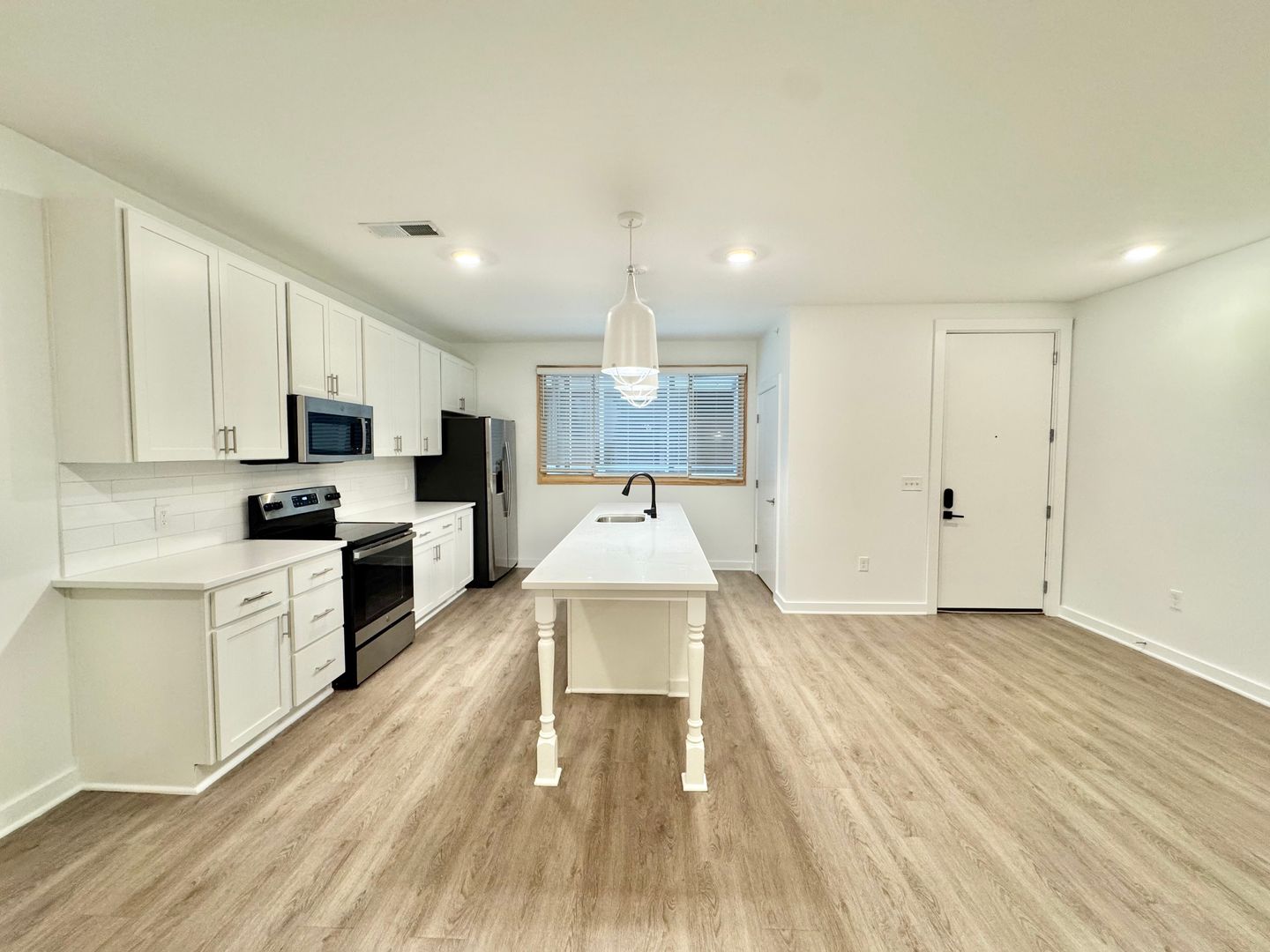 Charlotte Apartment: 1115 Seigle Ave.