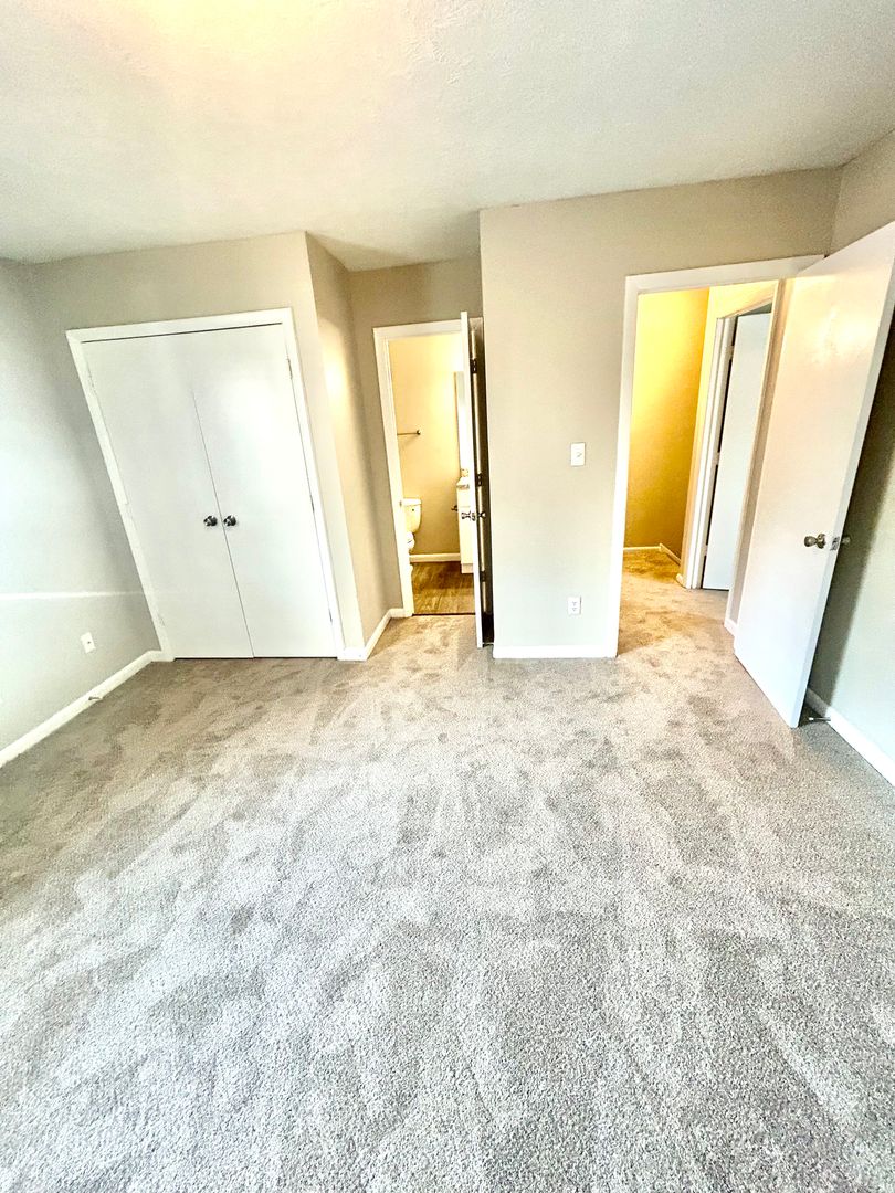 Fayetteville Apartment: Windy Hill Cir