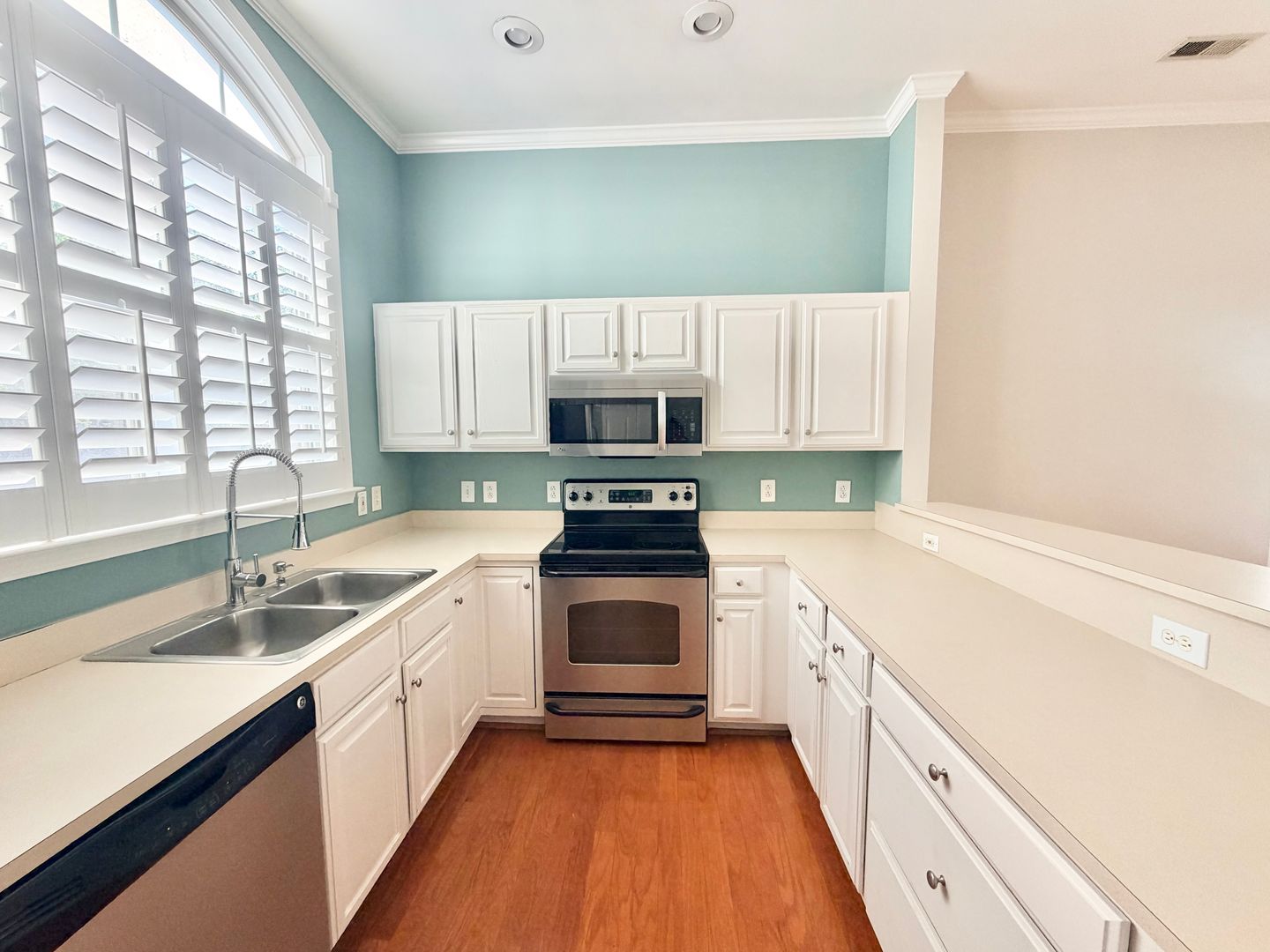 Charlotte Townhome: 1539 Pecan Avenue