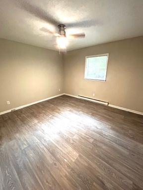 Welcome Home, Claremont Hills Apartments – photo 1