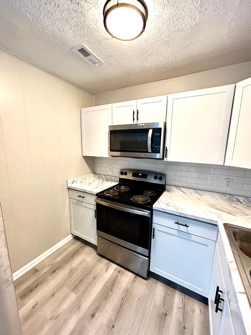 Fayetteville Apartment: Windy Hill Cir