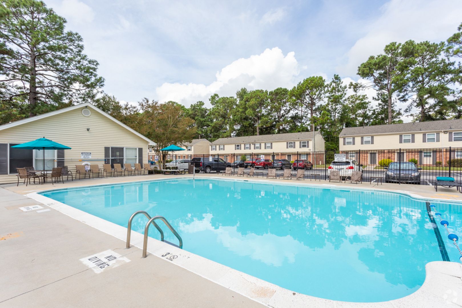 Jacksonville Apartment: 301 Village Drive