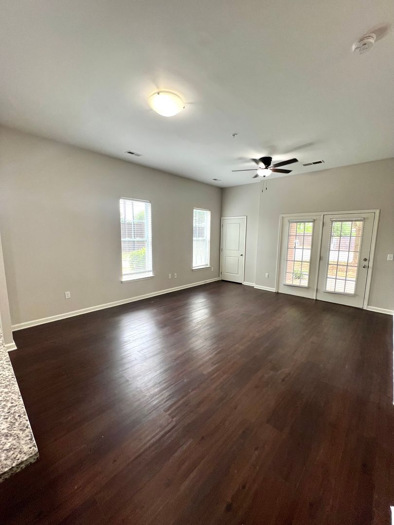 Extremely Spacious 1 Bedroom & Bath at Park at Drexel 9 of 12
