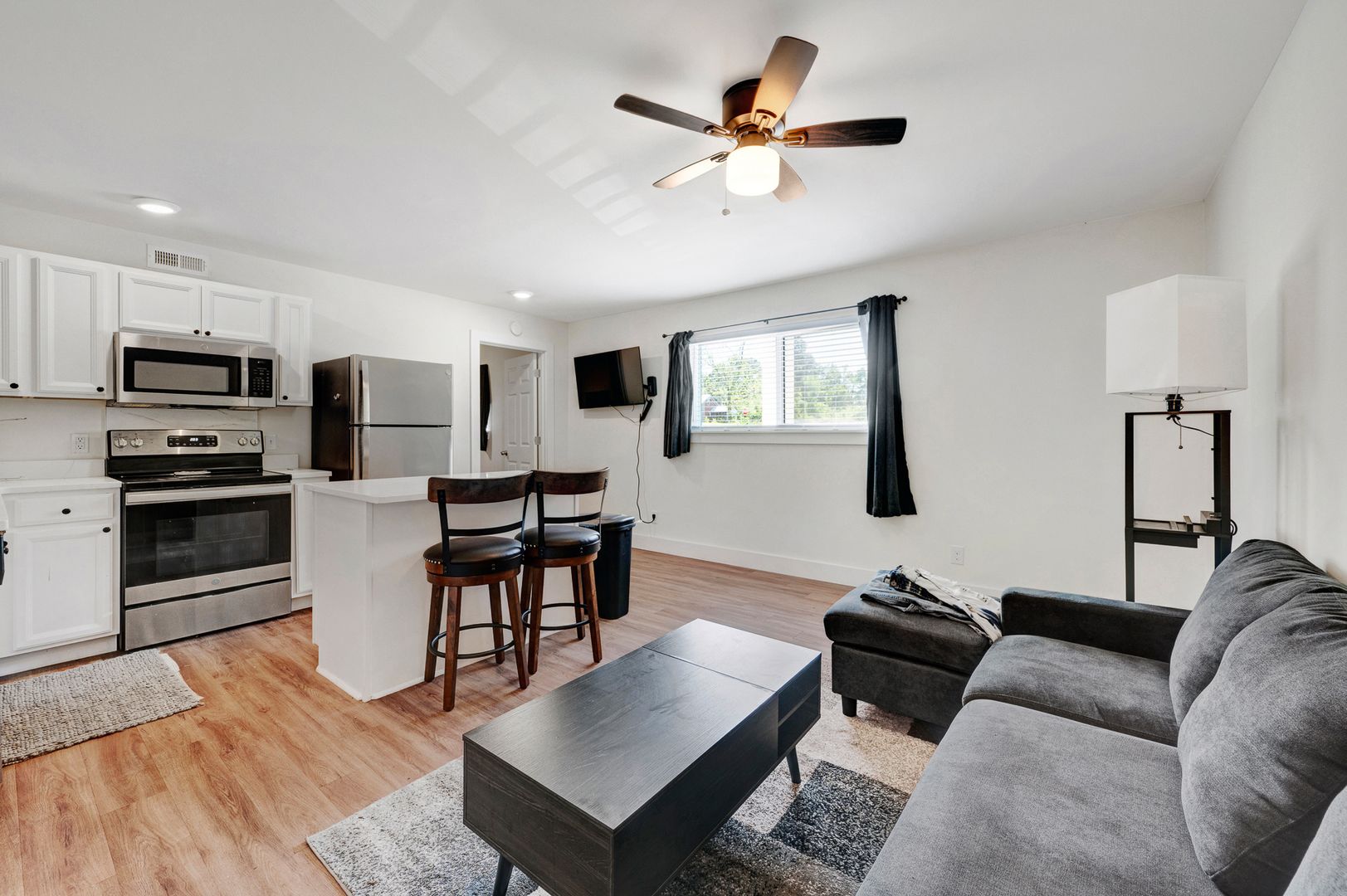 North Charleston Apartment: 4036 O'hear Ave