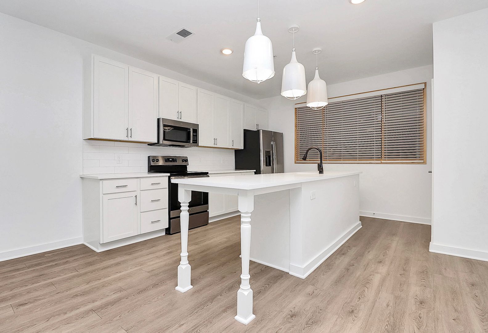 Charlotte Apartment: 1115 Seigle Ave.