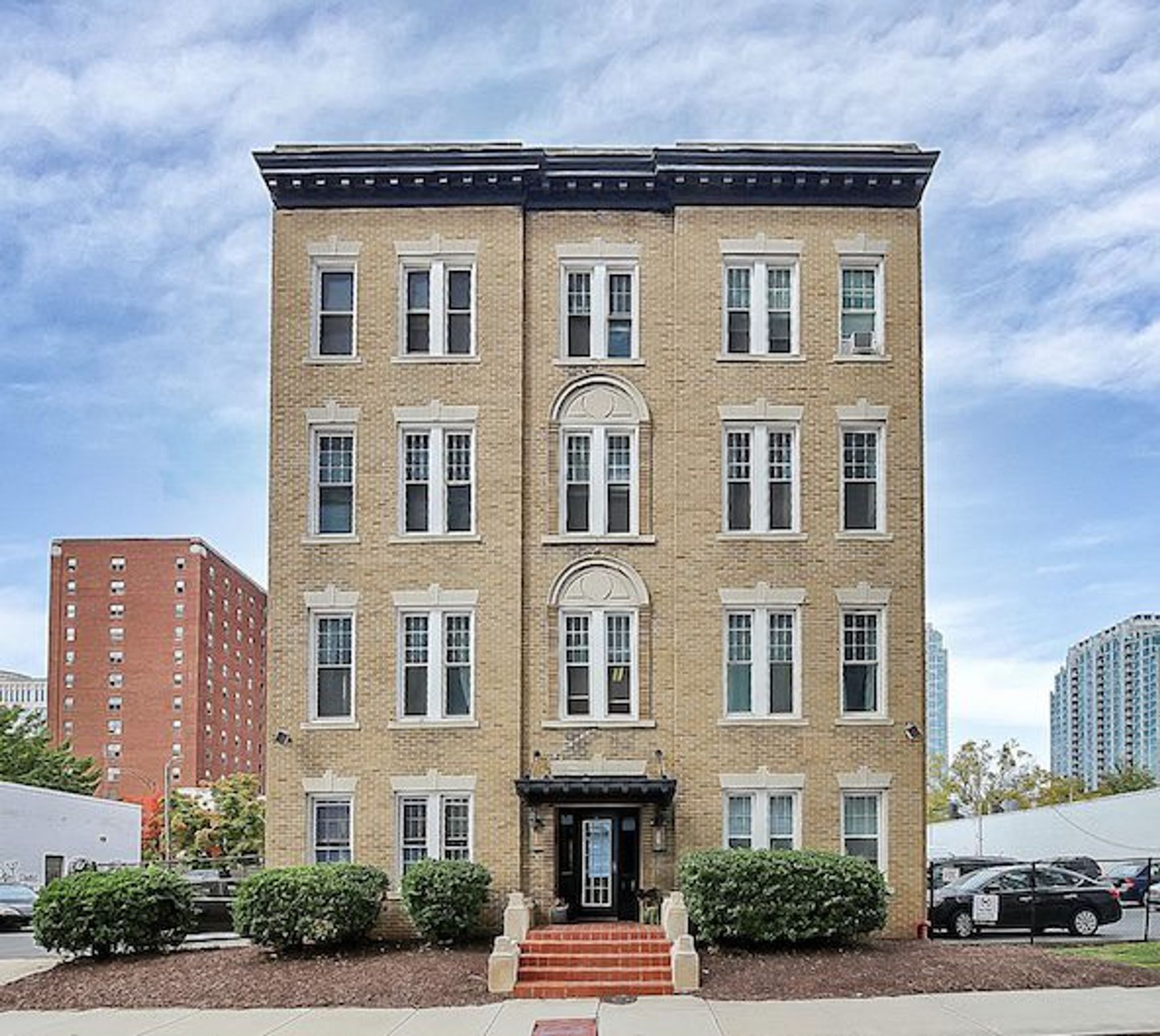 Charlotte Apartment: 508 N Tryon Street