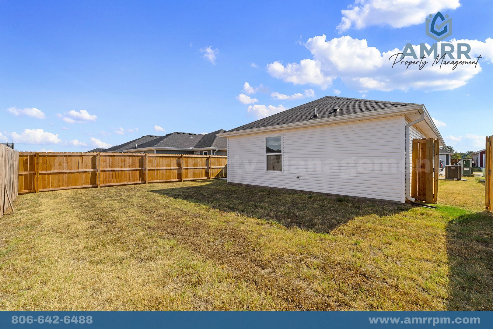 Columbia Crossing - 221 Golden Field Rd 3 of 12