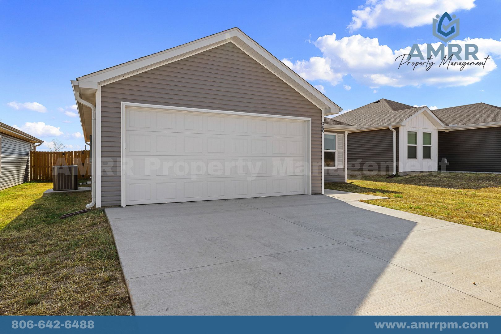 Columbia Crossing - 300 Golden Field Rd 4 of 12