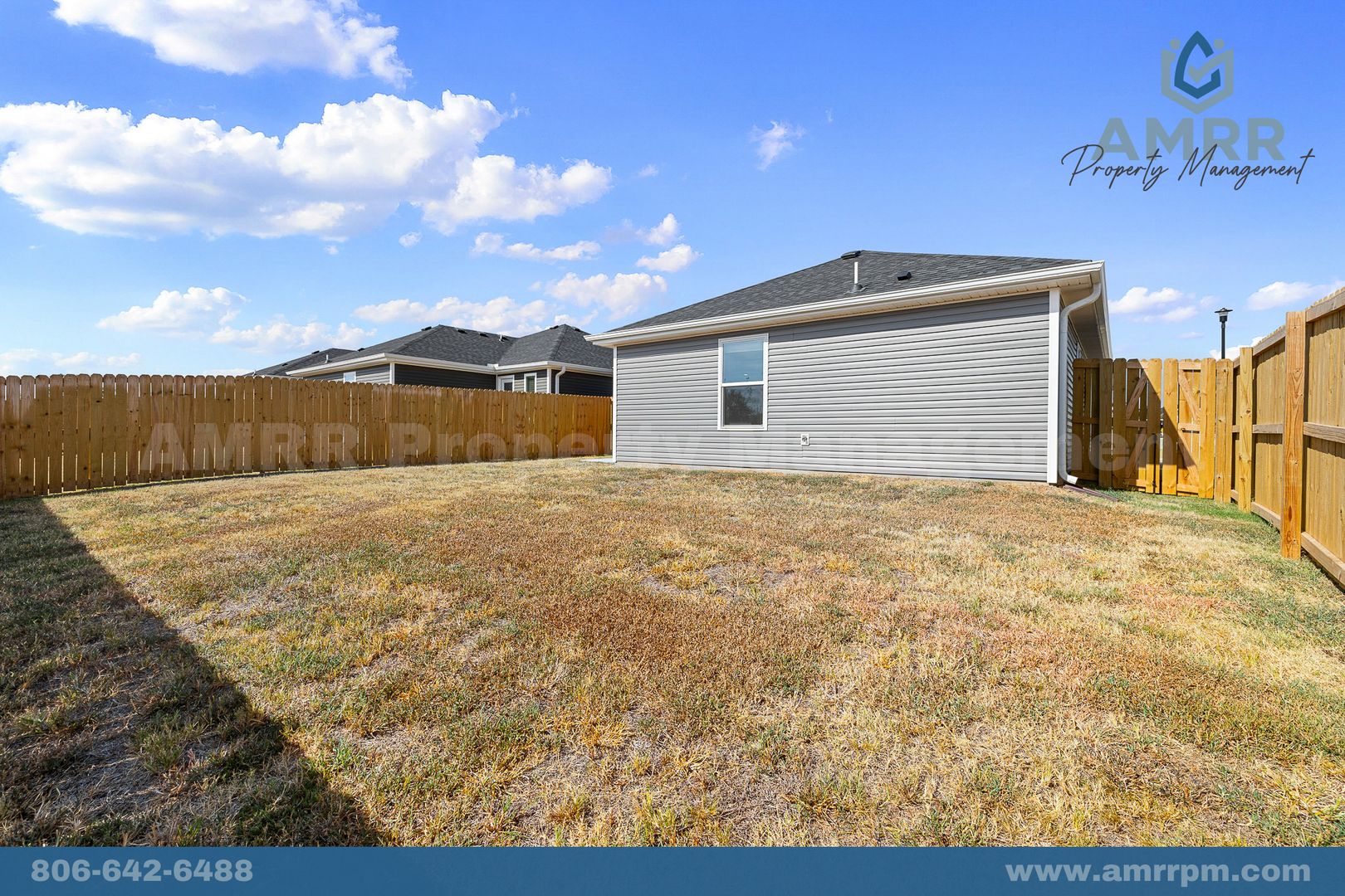Columbia Crossing - 300 Golden Field Rd 3 of 12
