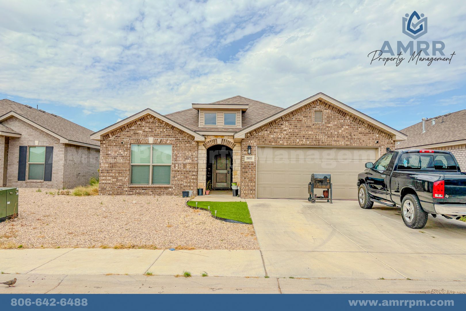 Lubbock House: 2022 Kenwood Avenue