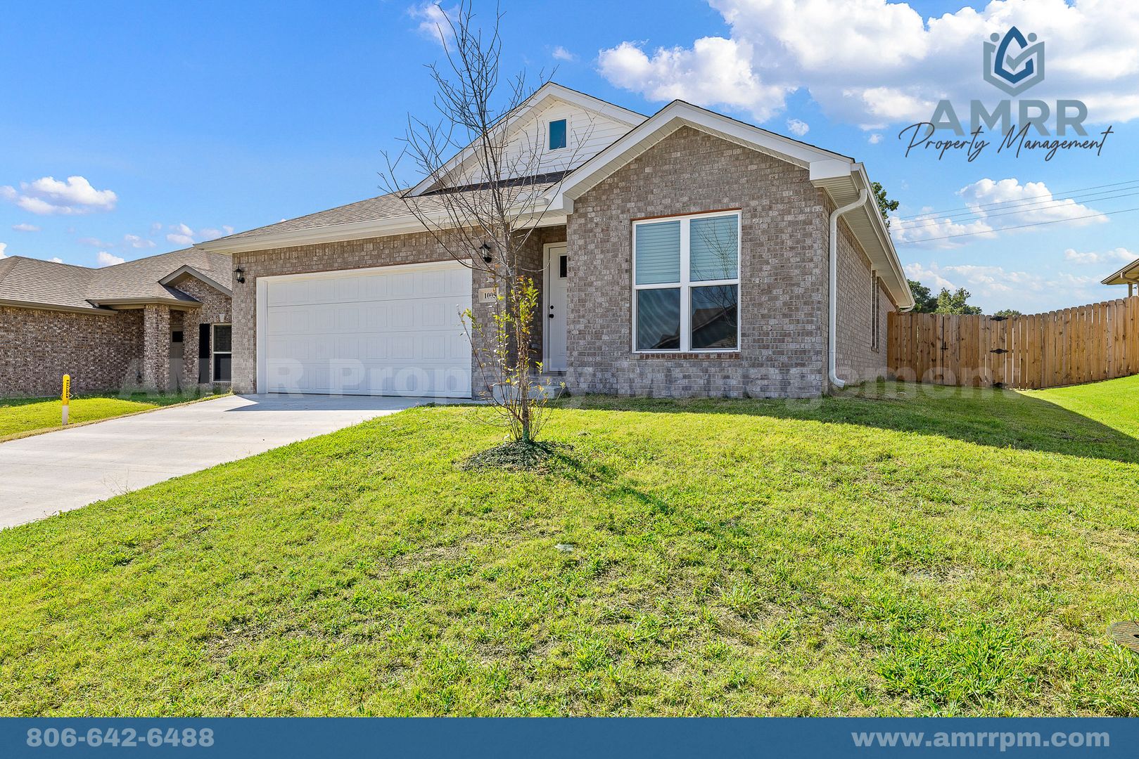 Elegant 4-Bedroom House – Room for Everyone!