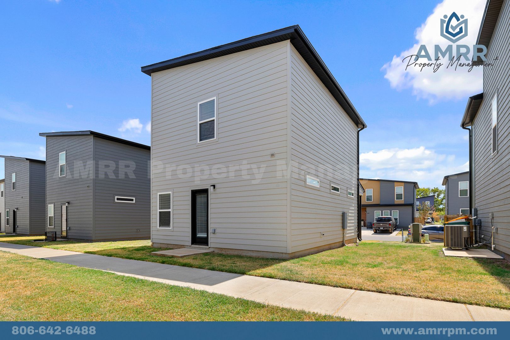 Featherston West - 870 States Ave 6 of 12