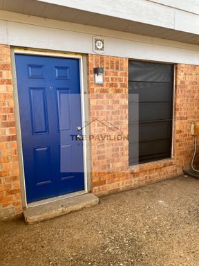 September Special - Spacious 2 Bedroom – Only $199 Move-In! APARTMENT IN THE HEART OF LUBBOCK! – photo 1