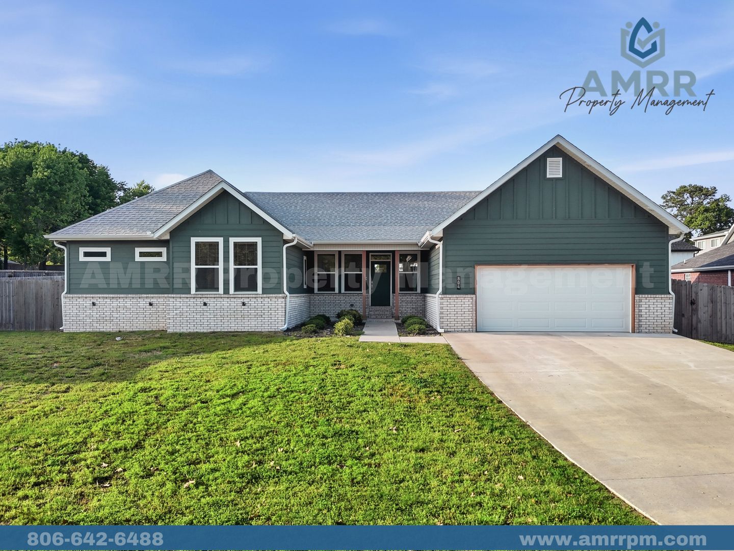 Prairie Grove House: 804 E Parks Street