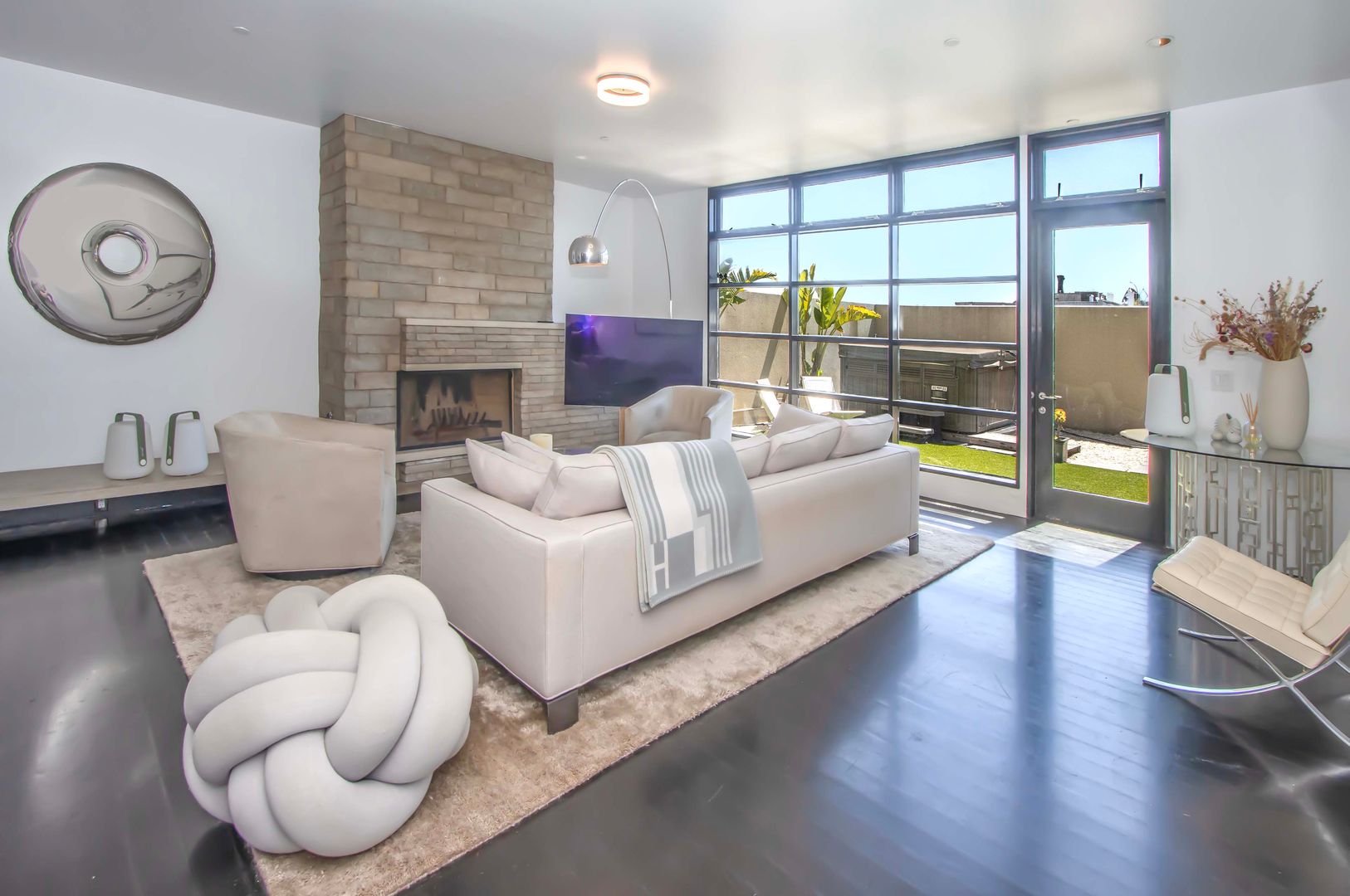 San Francisco Condo: 3155 Sacramento Street