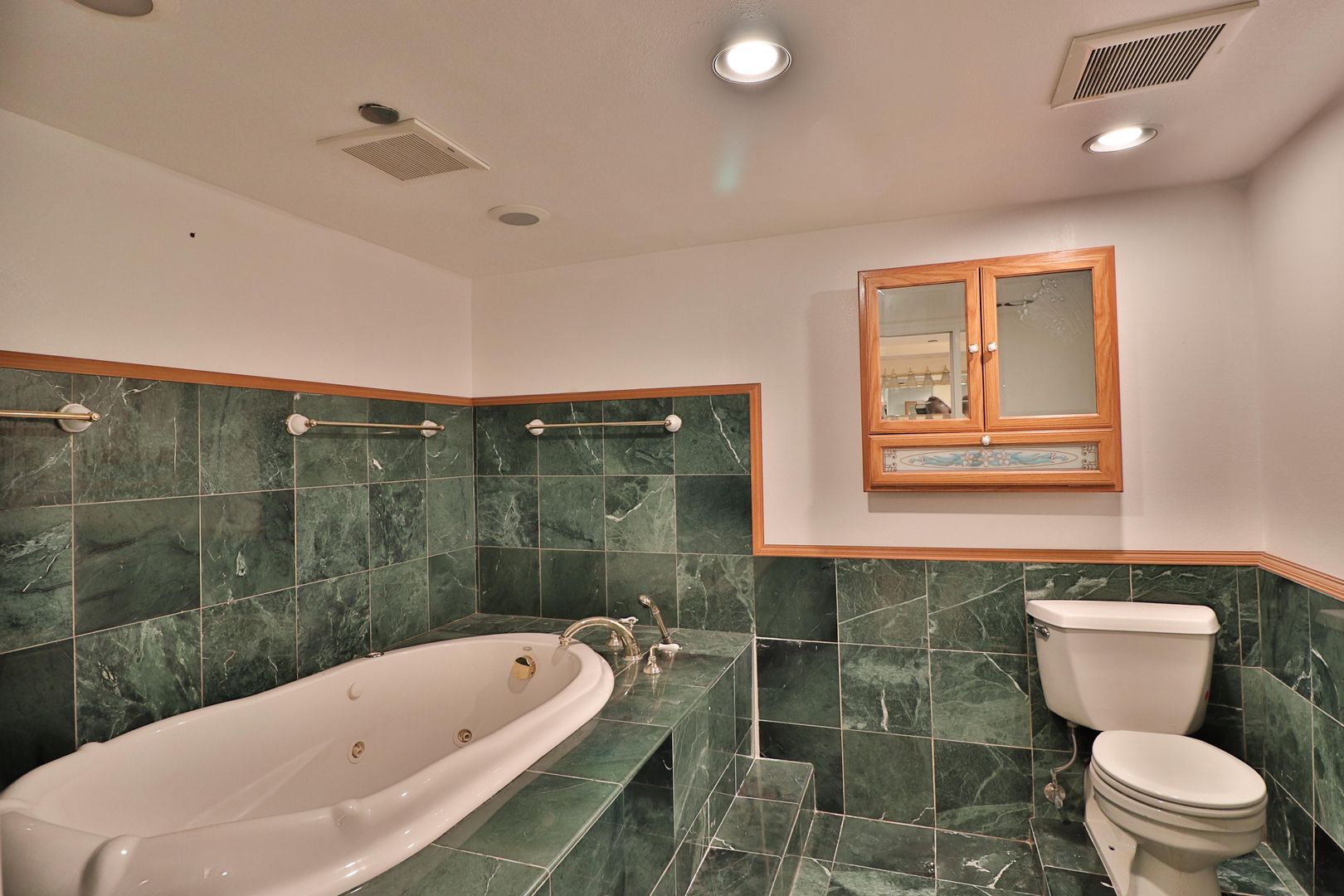 San Francisco House: 101 Lombard Street #508W