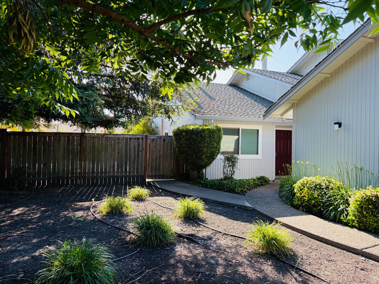 Ronhert Park House: 1211 Capri Way