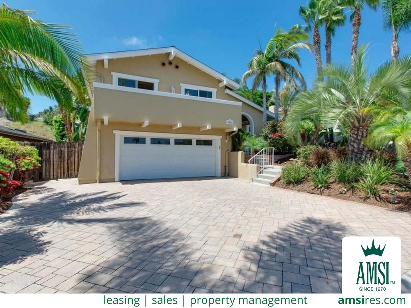Carlsbad House: 4810 Refugio Avenue
