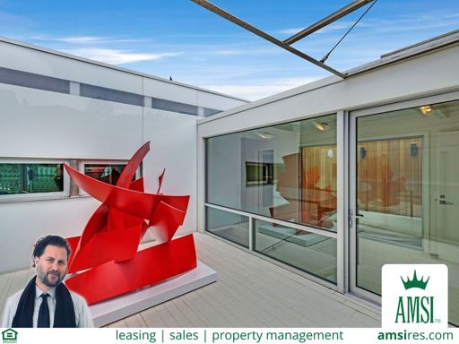 Rare Golden Gate Heights home with stunning views, 3 decks, big yard and hot tub! – photo 1