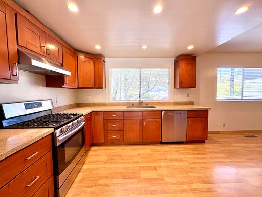 Beautiful 4Bd/3ba In San Rafael – photo 1