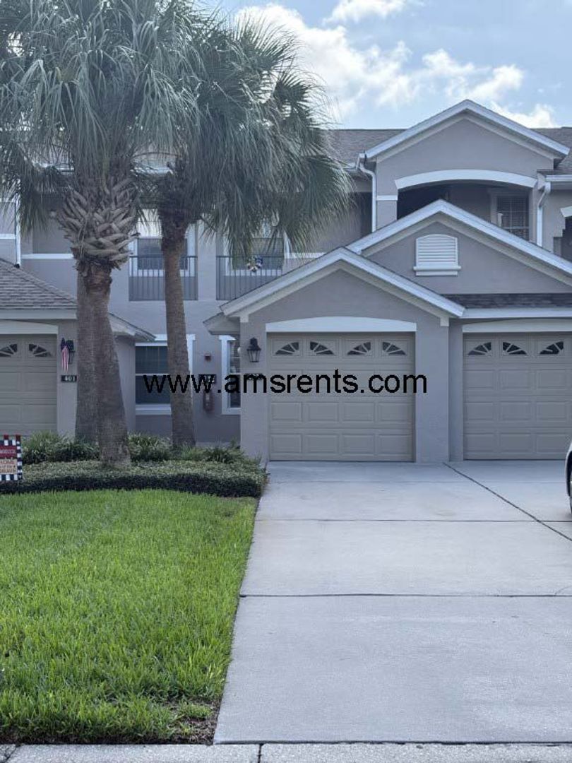 Orlando House: 9429 Myrtle Creek Ln