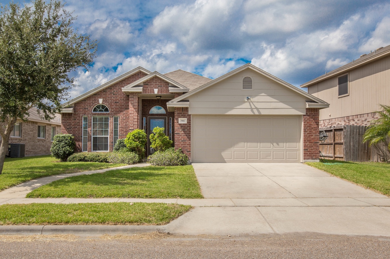 Corpus Christi House: 7517 Fort Griffen