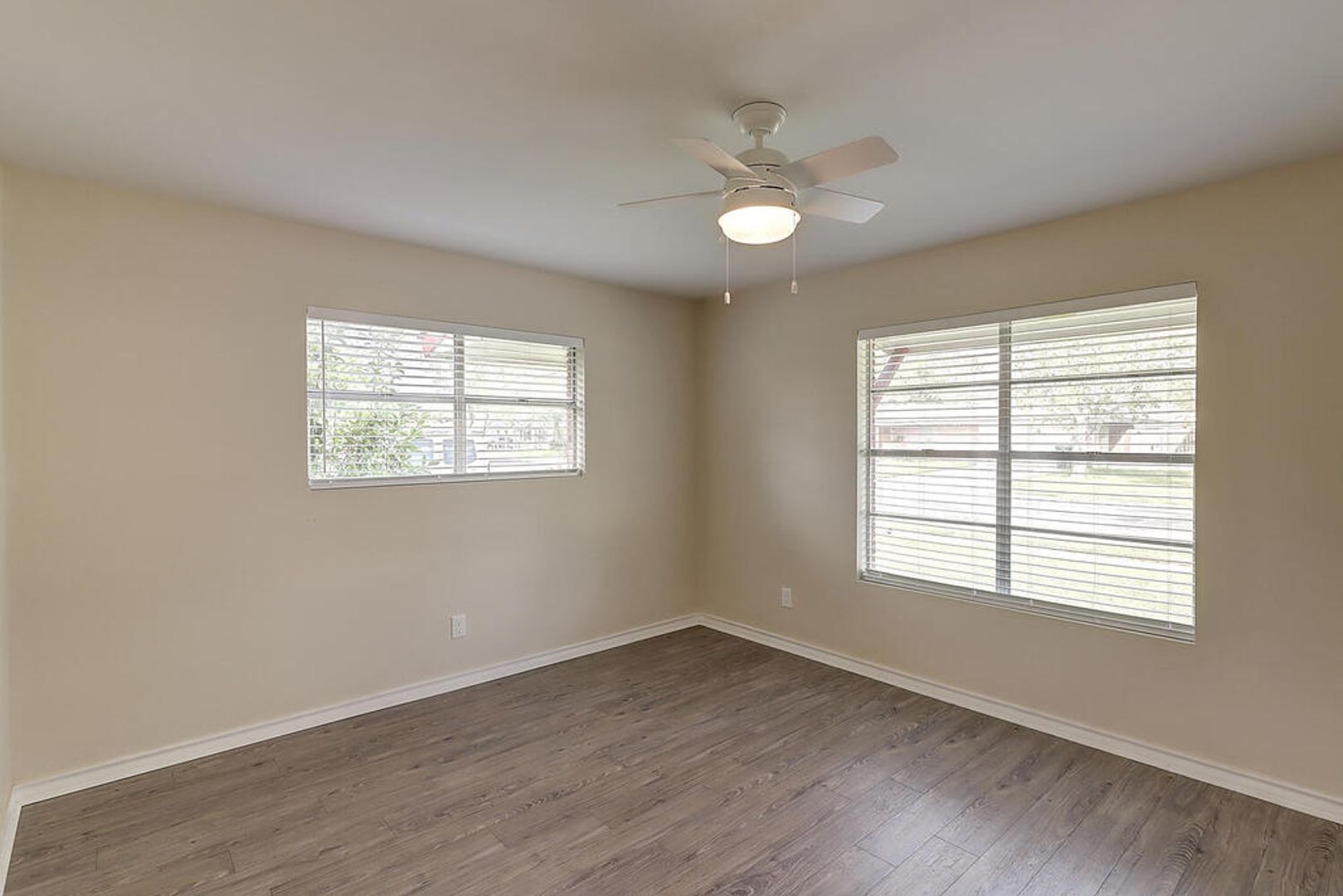 Corpus Christi House: 1106 Bradshaw