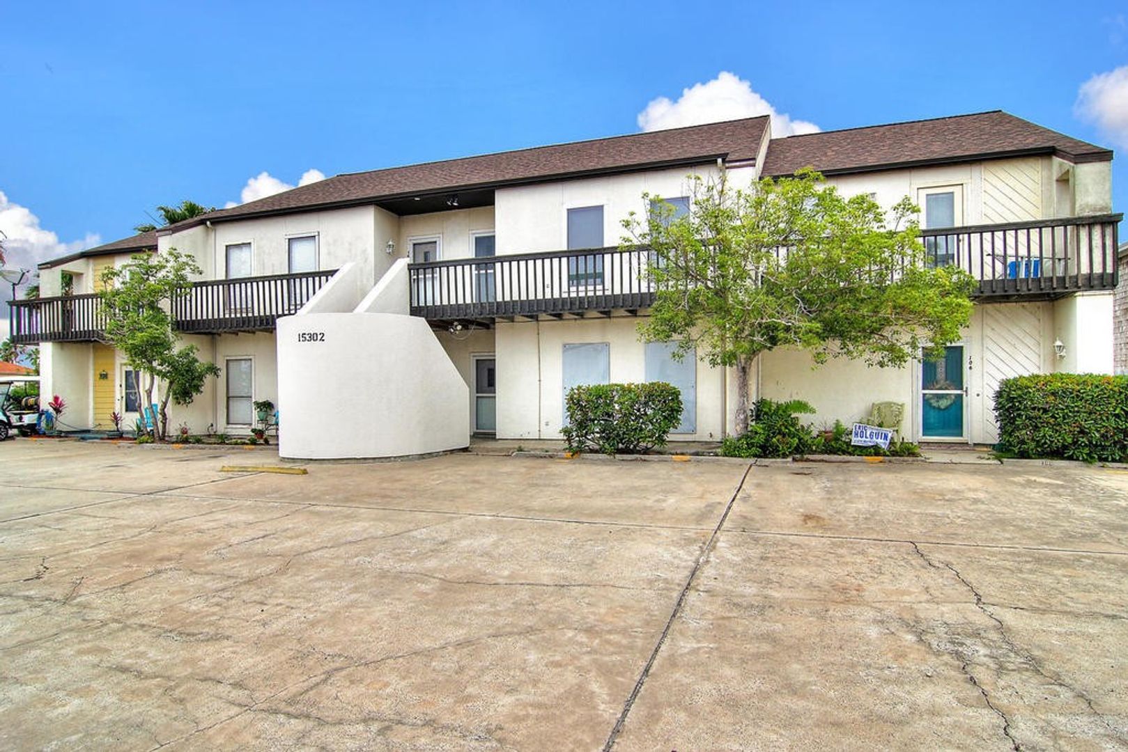 Corpus Christi House: 15302 Bonasse Court Unit 103
