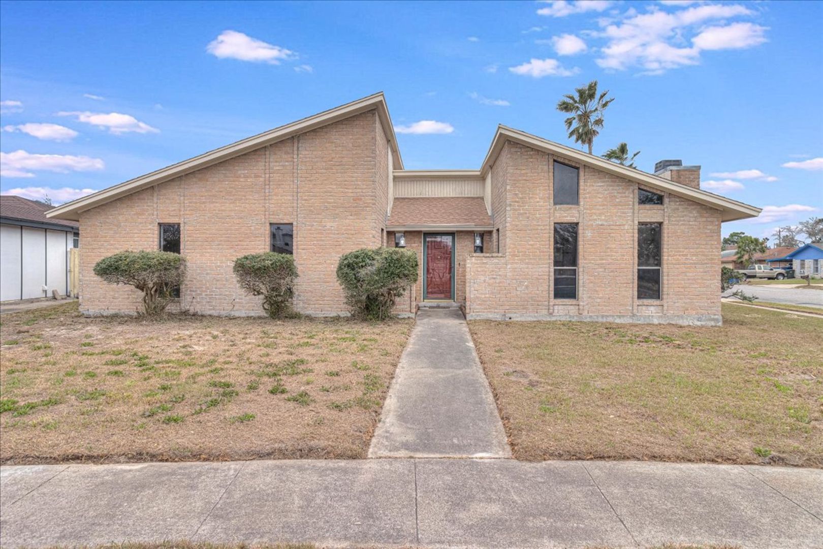 Corpus Christi House: 985 Crossbill St.
