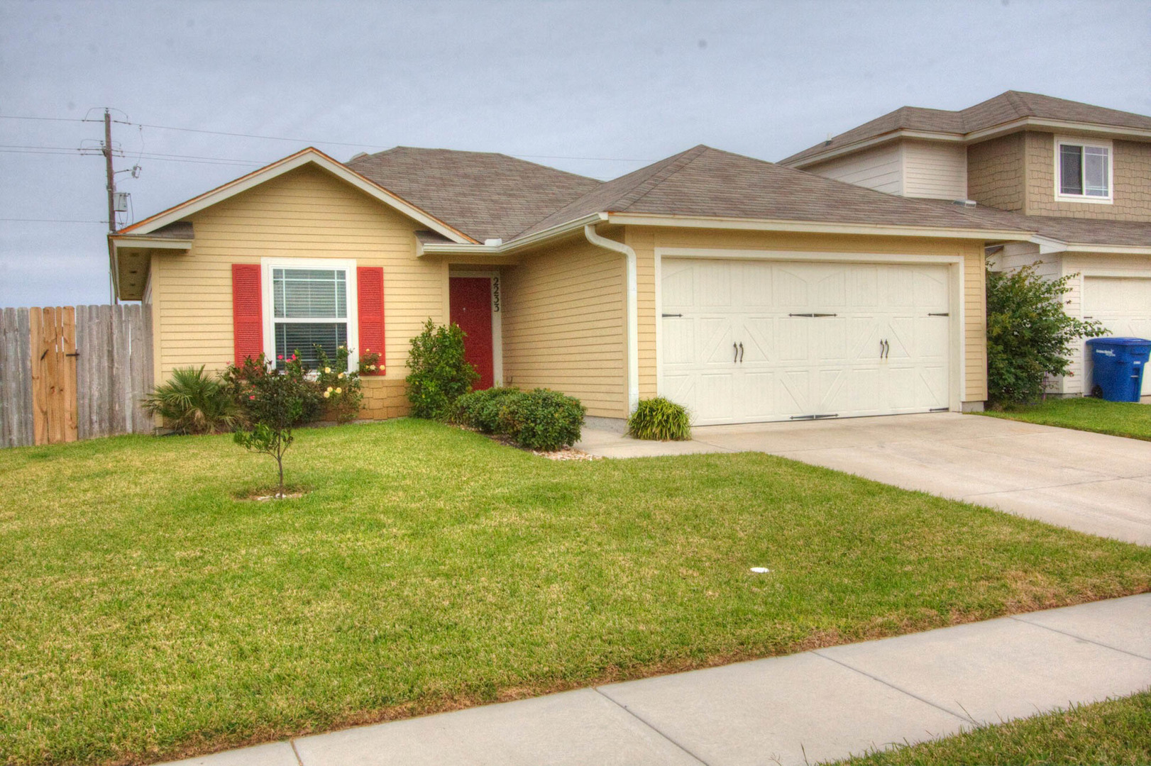 Corpus Christi House: 2233 Abeto