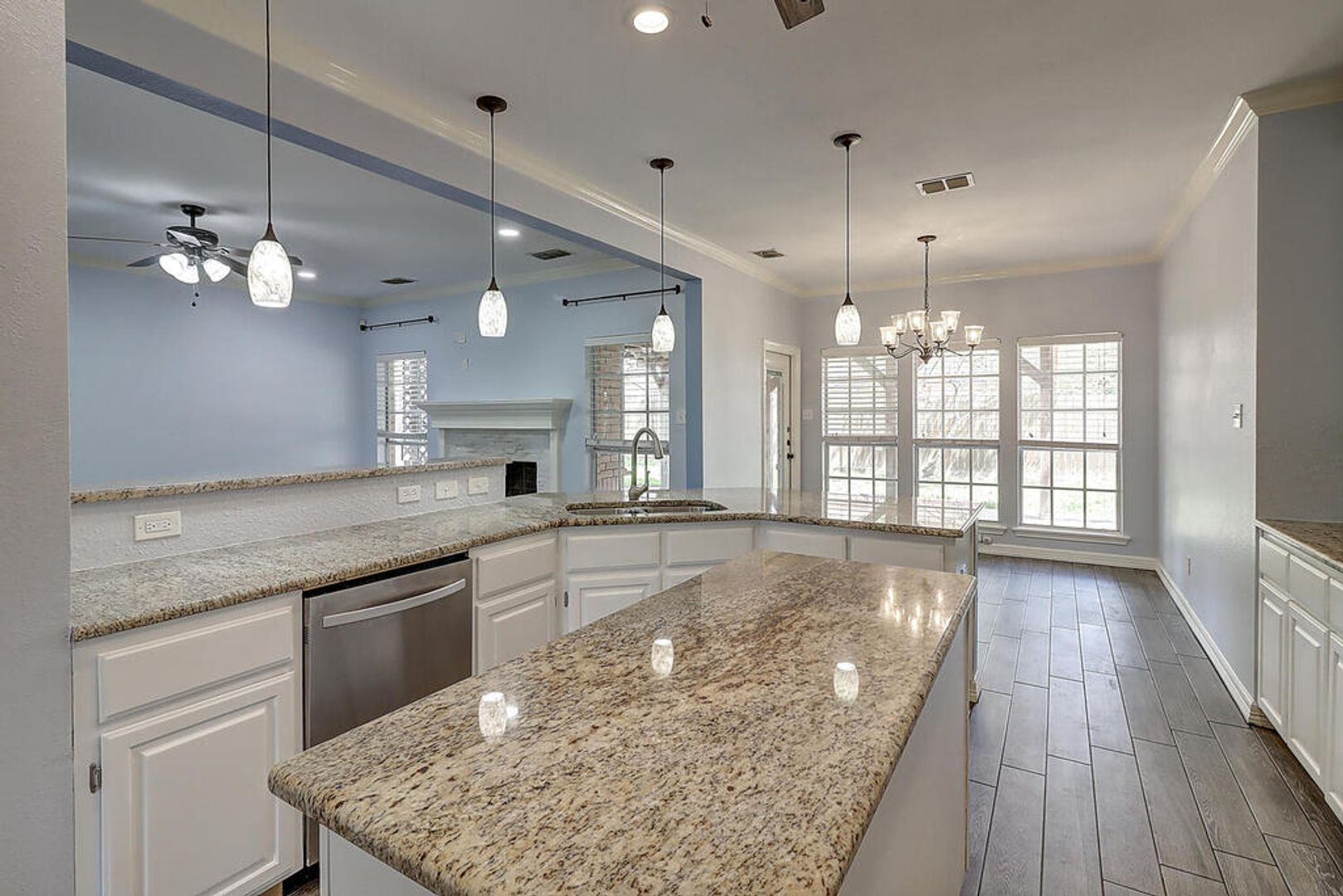 Corpus Christi House: 7810 Duchess St.